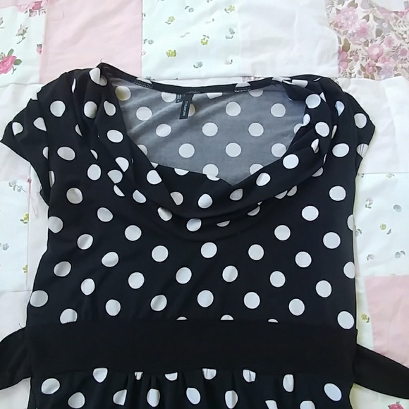 Polka dot wiggle dress - Picture 2 of 2